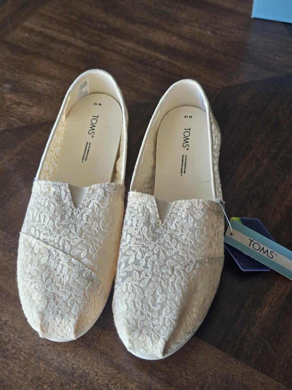 TOMS Women's Cream Lace Classic Alpargata Slip-On